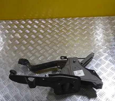 Volkswagen Transporter - Caravelle T5 Brake pedal 7H1721057B