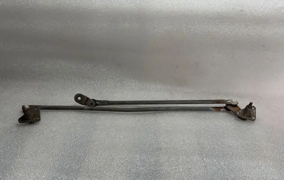 Mitsubishi Eclipse (D21A/D22A/D27A) Front wiper linkage 