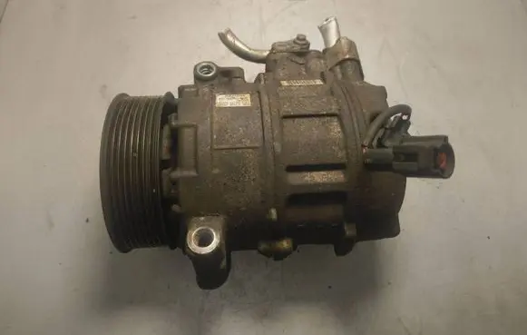 Land Rover Discovery 3 - LR3 Air conditioning (A/C) compressor (pump) 8H2219D623CA 7SEU17C 05K01105