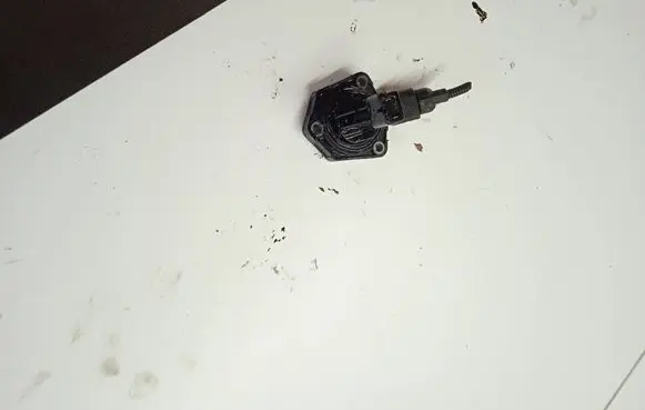 Volkswagen Touran II Oil level sensor 03C907660