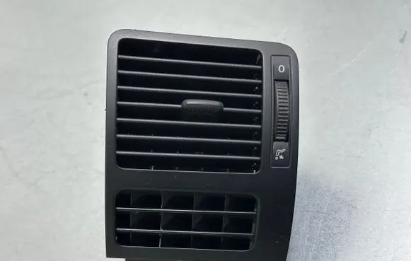 Volkswagen Touran I Dashboard side air vent grill/cover trim 1T0819704B