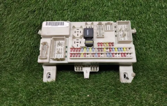 Ford Focus C-MAX Power management control unit 3M5T14A073BE