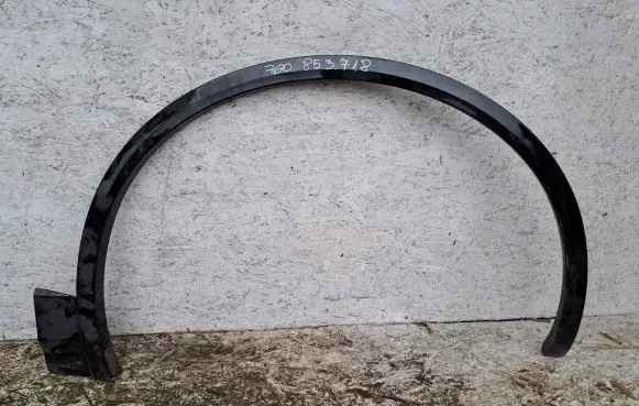Volkswagen Touareg III Front arch trim 760853718