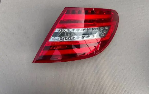 Mercedes-Benz C W204 Rear/tail lights 2049060703 133620324