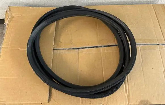 Volkswagen Amarok Front door rubber seal 2H0837911H