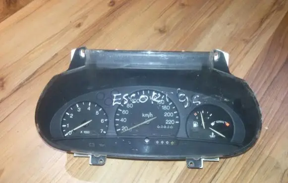 Ford Escort Speedometer (instrument cluster) 96fb10b885aa