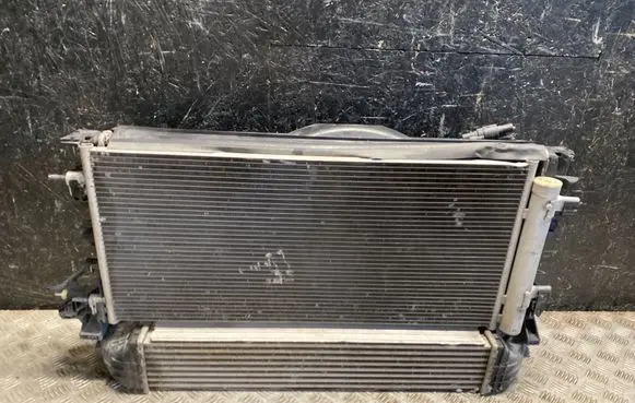 Opel Astra K Coolant radiator 39075518