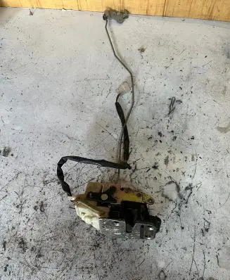 Mazda 626 Front door lock