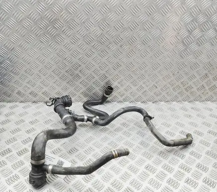 Volvo XC90 Engine coolant pipe/hose 31368402