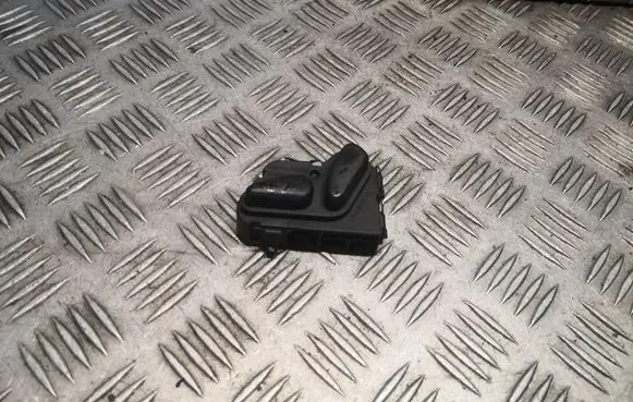 Mercedes-Benz C W203 Seat control switch 2108213851 A2108213851