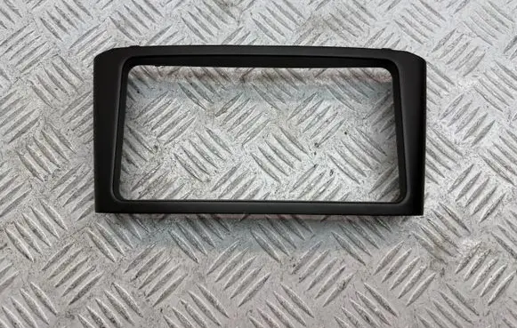 Toyota Avensis T250 Radio/GPS head unit trim 5540505160