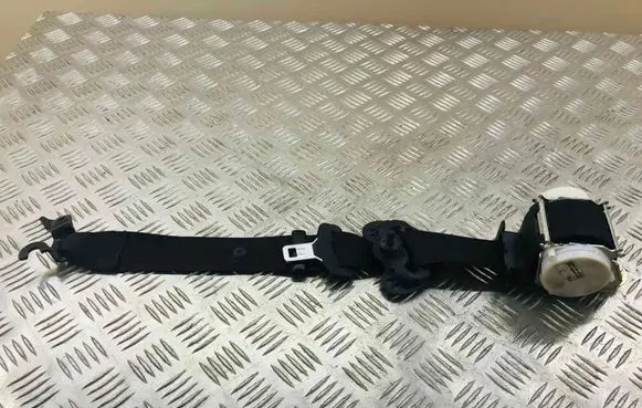BMW 1 E81 E87 Front seatbelt 330598483