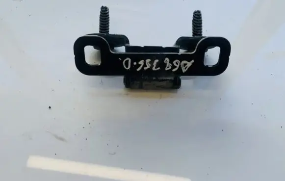 Tailgate/trunk/boot hinge