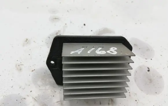 Land Rover Discovery 3 - LR3 Heater blower motor/fan resistor 0778000901