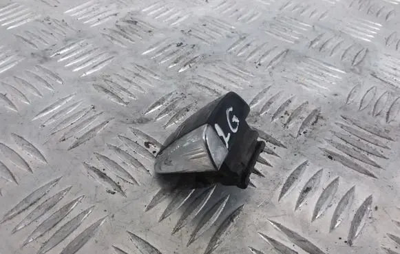 Mercedes-Benz E W210 Rear door handle cover 