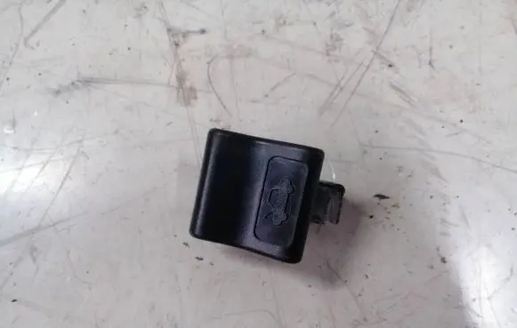 Subaru Forester SJ Engine bonnet (hood) release handle 