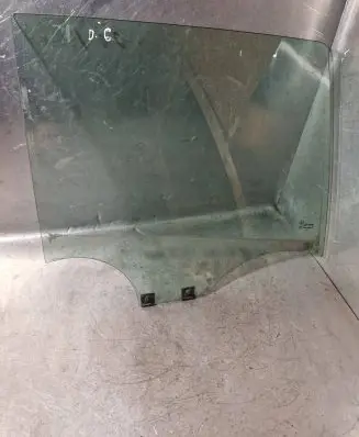 Dacia Sandero Rear door window glass 43R000015