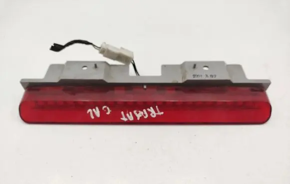 Hyundai Trajet Third/center stoplight