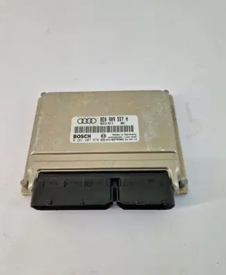 Audi A4 S4 B6 8E 8H Engine control unit/module 8e0909557h