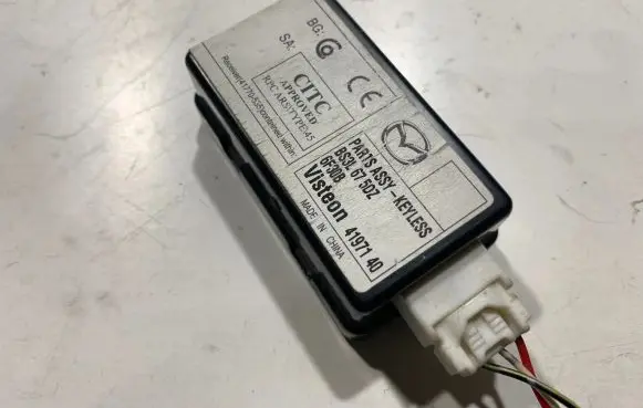 Mazda 3 I Keyless (KESSY) go control unit/module BS3L675DZ 6F30B 4197140
