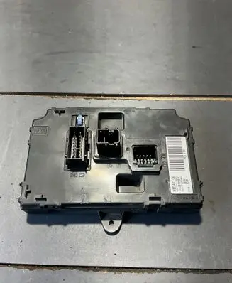 Peugeot 407 Comfort/convenience module BSCA0100 S120017004I 9656147980
