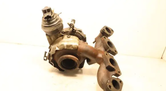 Volkswagen PASSAT B6 Turbo 03G253014K