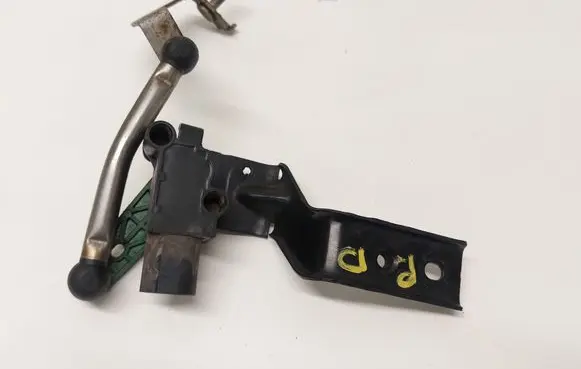Cupra Ateca Air suspension front height level sensor 5Q0007503