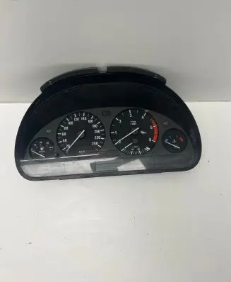 BMW 5 E39 Speedometer (instrument cluster) 87001374 87001313
