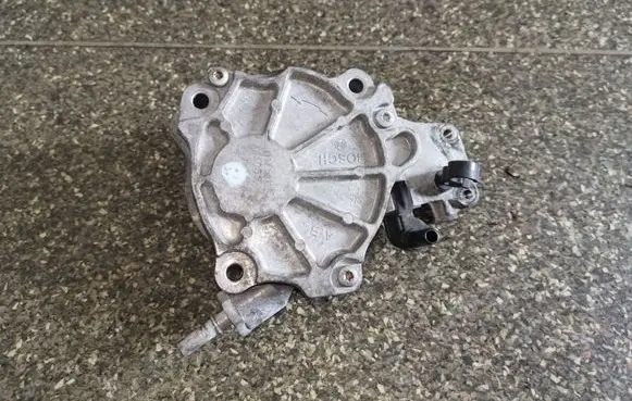 Citroen C5 Vacuum pump