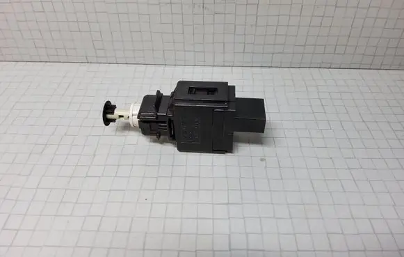 Volvo S60 Brake pedal sensor switch 8622064 4970