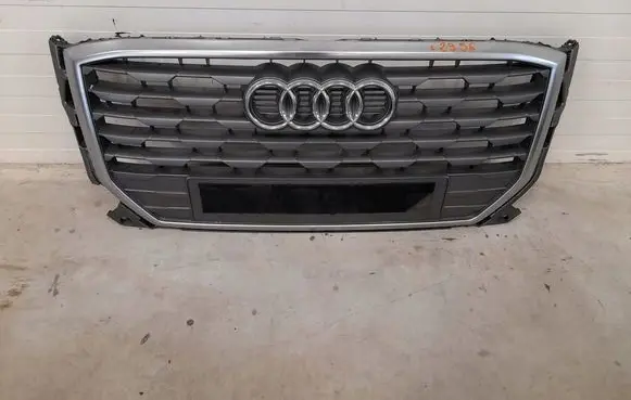 Audi Q2 - Front bumper upper radiator grill 81A853651
