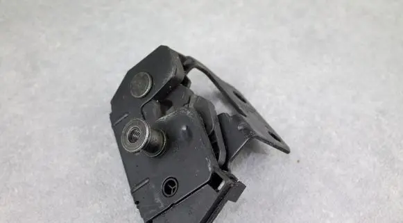 Volvo C30 Tailgate/trunk/boot lock/catch/latch 30649107