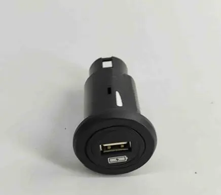 Jaguar I-Pace USB socket connector J9D319010AA