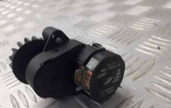 Volkswagen Sharan A/C air flow flap actuator/motor 7M3907511E
