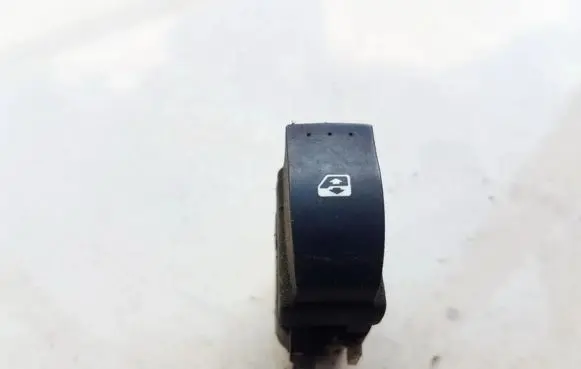 Renault Laguna II Electric window control switch 8200016014