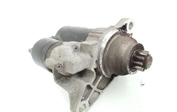 Volkswagen Golf V Starter motor 02T911023R 0001120406