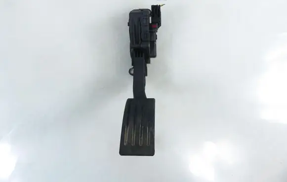 Ford Focus Accelerator throttle pedal 4M519F836AH
