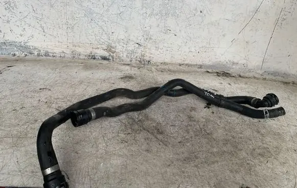 BMW 1 E81 E87 Engine coolant pipe/hose