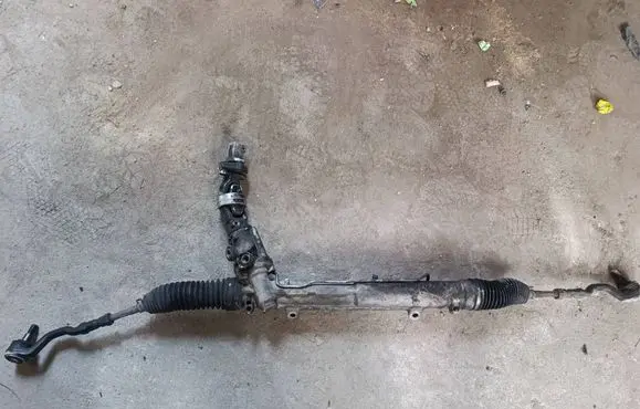 BMW X3 E83 Steering rack 7853974381