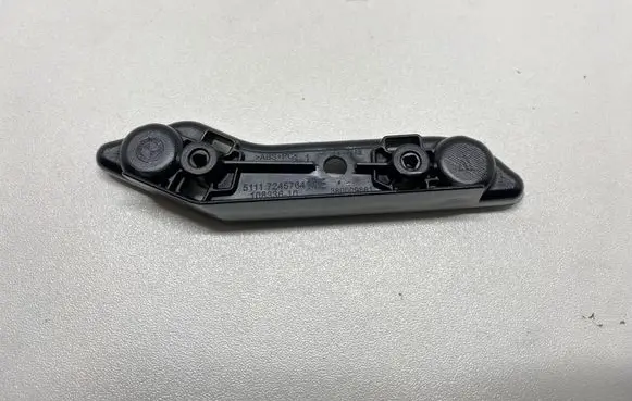 BMW 2 F22 F23 Bumper support mounting bracket corner 7245764