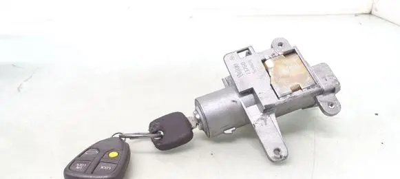Volvo S60 Ignition lock 8626324