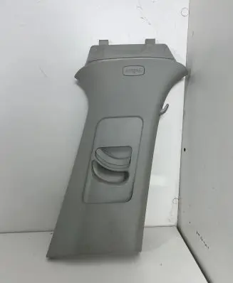 Skoda Octavia Mk3 (5E) (B) pillar trim (top) 5E0867244 5E0867243