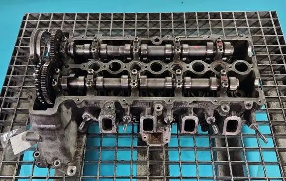 BMW 1 E81 E87 Engine head 7785876 IMPRK1560541