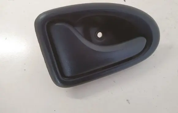Iveco Daily 3rd gen Front door interior handle 91127201