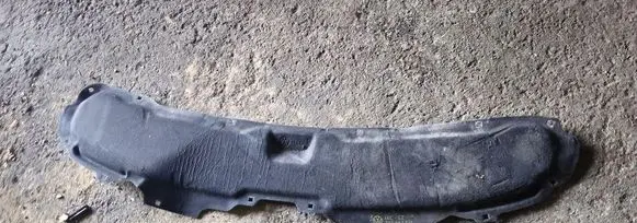 Volkswagen Multivan T5 Engine bonnet/hood sound/heat insulation brak