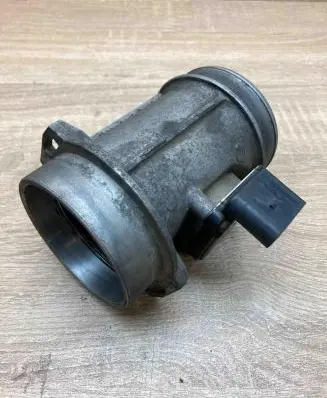 Audi A4 S4 B6 8E 8H Mass air flow meter 059906461D AFH7025C