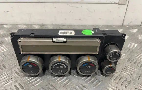 Nissan Pathfinder R51 Climate control unit 04112005