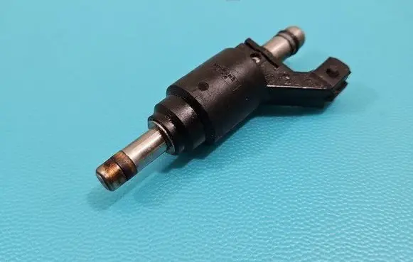 Fuel injector