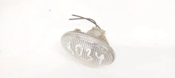 Mercedes-Benz Vito Viano W639 Front fender indicator light
