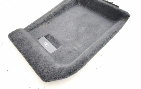 Trunk/boot lower side trim panel